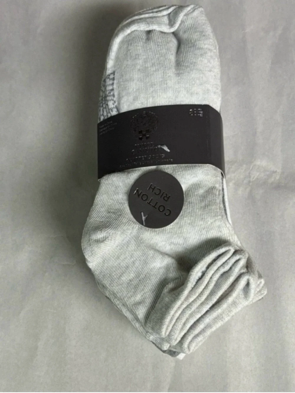 New Vince Camuto Socks Women’s 8 Pair Gray & White Quarter Casual Activewear
